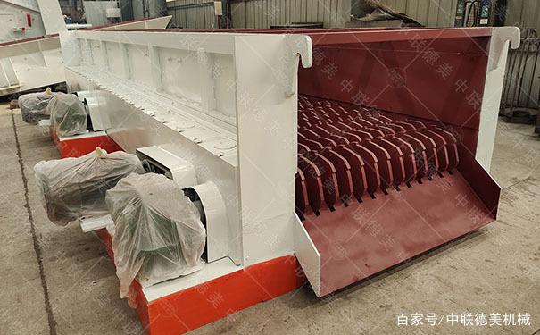 移动式泥石分离机的成本费用相对于传统生产线的费用要少得多(图1)