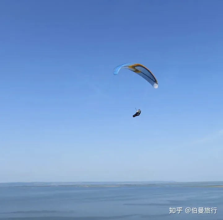 上帝的视觉俯瞰海南三亚，伯曼旅行（飞行）海南三亚石梅湾全海景国际滑翔伞飞行体验，记得海南三亚旅游要来(图7)