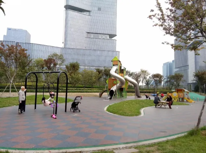 郑州最好公园！大人能跑步，小孩能玩沙，设备全进口，不收门票！(图5)