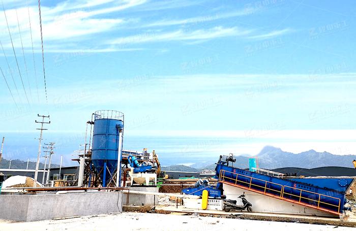 砂子清洗选用螺旋洗砂机，砂子流失少产量高(图3)