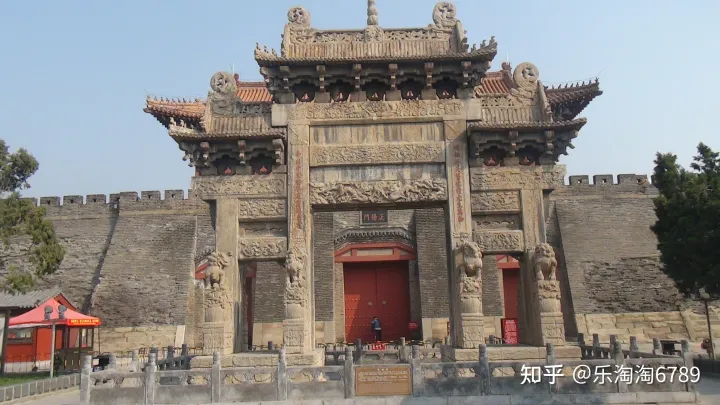 泰安：它是“皇城根里第一条街”，是泰安最繁华老街之一，如今还残存些许影子，现却几无人知！(图2)