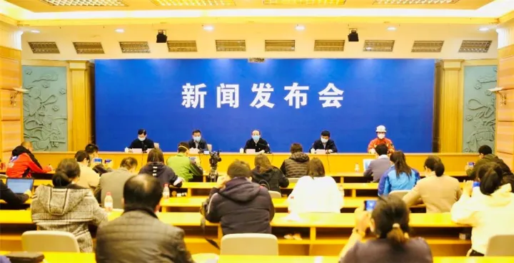 福建泉州楼体坍塌事故已救出43人(图1)