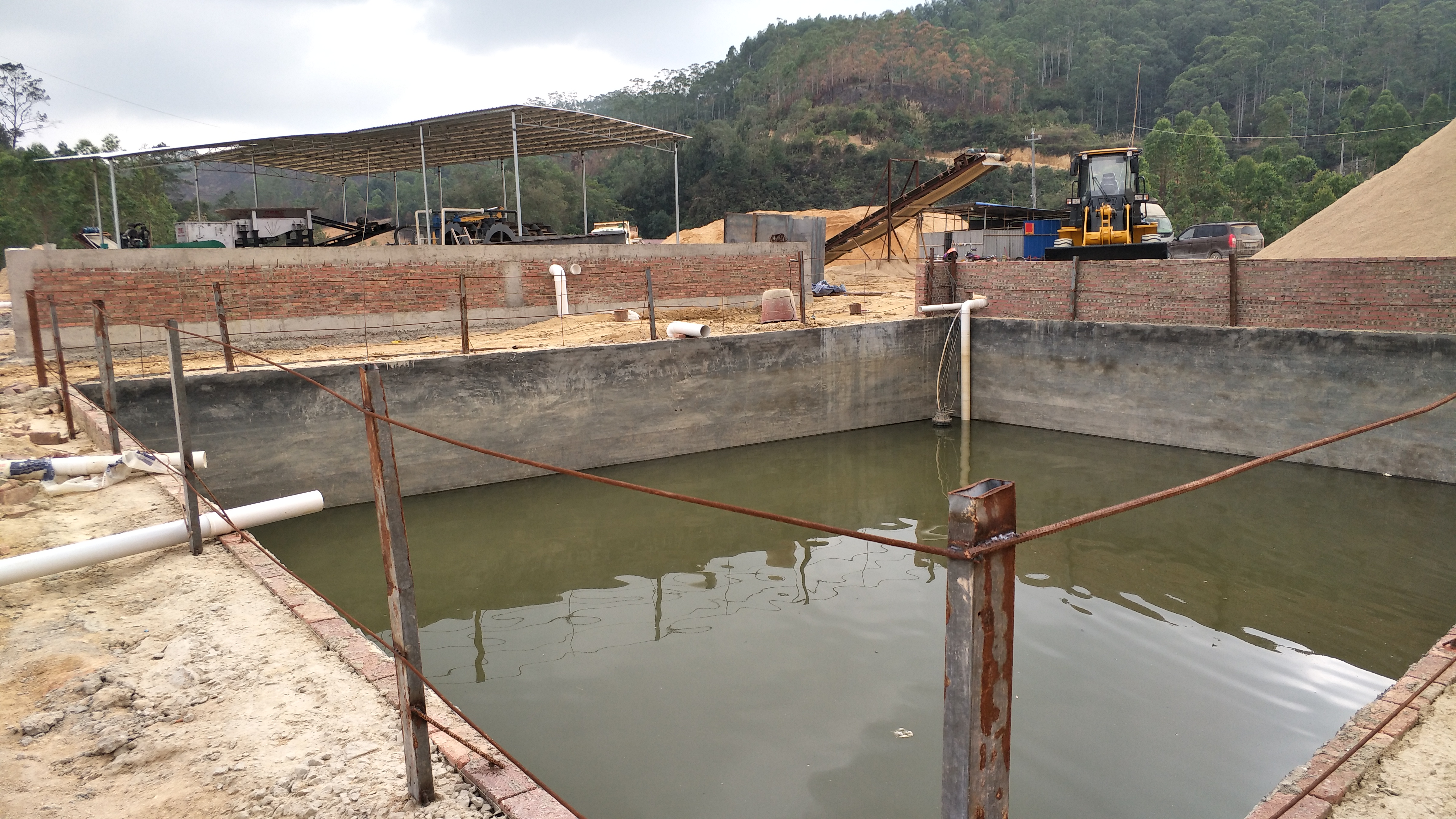 因为洗砂污水处理设备不到位影响了自己的70%的生产利润(图2)