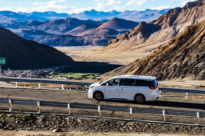 伸手就能摘星星传祺M8躺赢珠峰(图30)