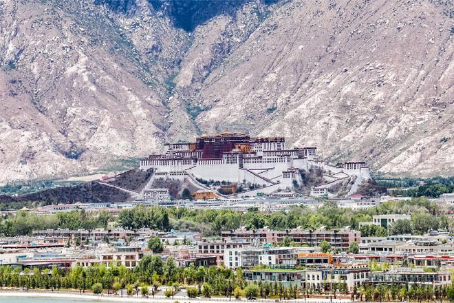 伸手就能摘星星传祺M8躺赢珠峰(图2)