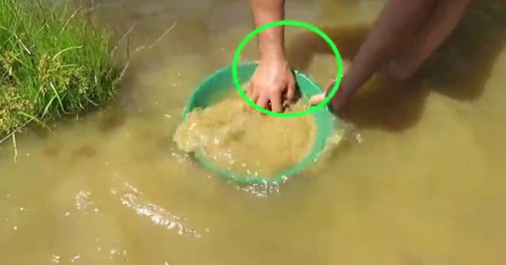 如何使用洗金盆淘金(图12)