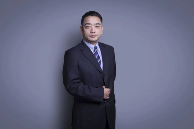 这位金华籍老板曾登顶珠峰！公司市值近7亿(图4)