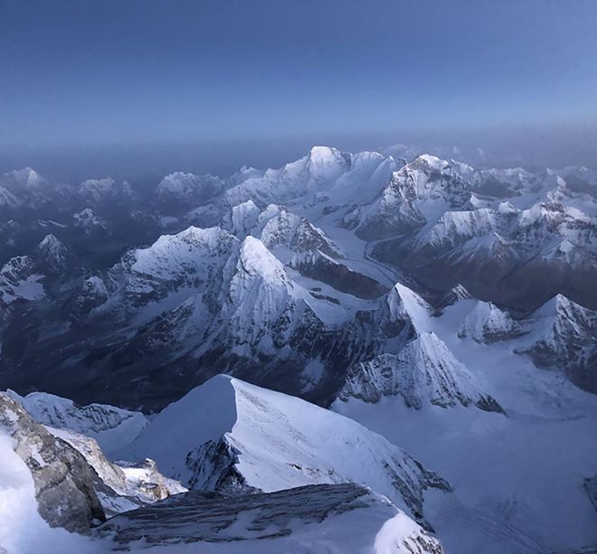 这位金华籍老板曾登顶珠峰！公司市值近7亿(图8)