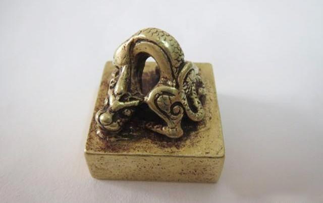 好心人废品站老板，用3毛钱回收废铁，用水清洗后价值260万(图15)