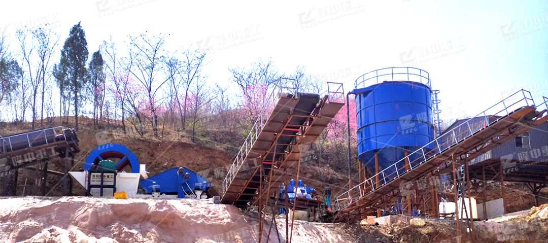 【客户现场】隆中重工承建登封时产150吨环保洗砂回收零排放生产线投产！(图2)