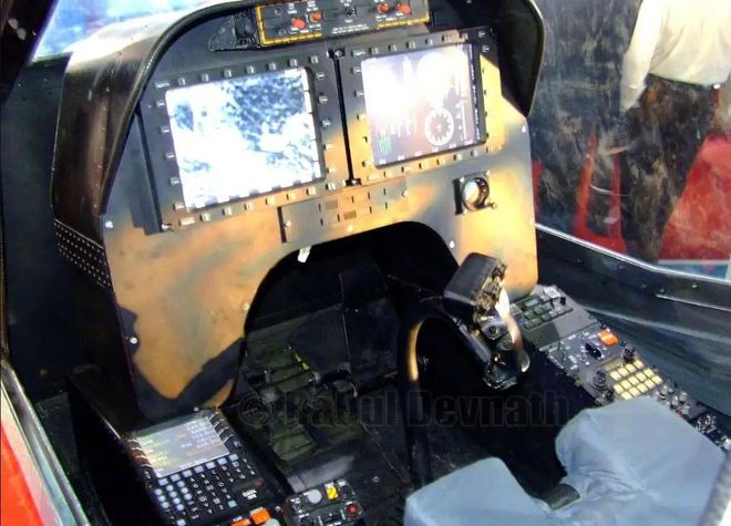 浑身上下万国牌：全世界最丑陋武装直升机，丑出了天际线，丑哭了(图9)