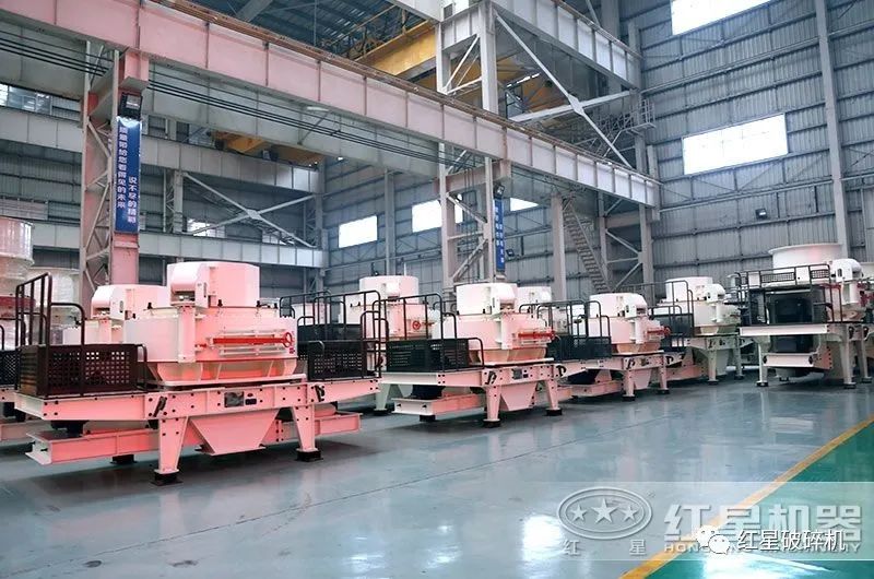 打碎砂石料的VSI制砂机优势-时产100吨的型号多少钱一台(图4)