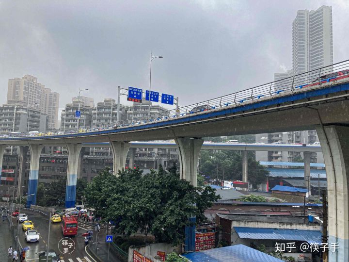 重庆最大旧货市场，董家溪跳蚤市场有什么宝贝？(图1)