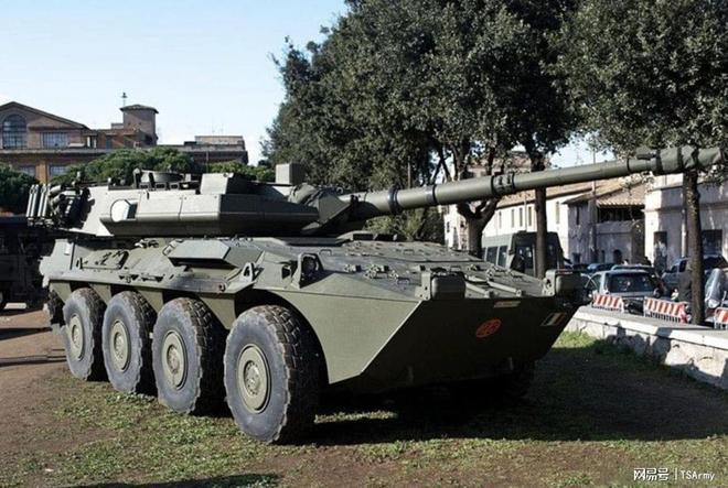 全球现役14种轮式突击炮，国产型号就占了4种(图22)