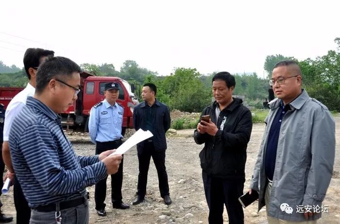 占用河道，理应强制拆除(图8)