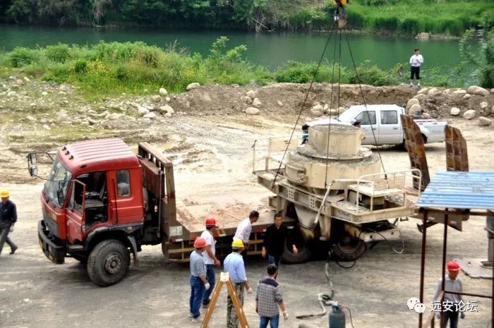 占用河道，理应强制拆除(图14)