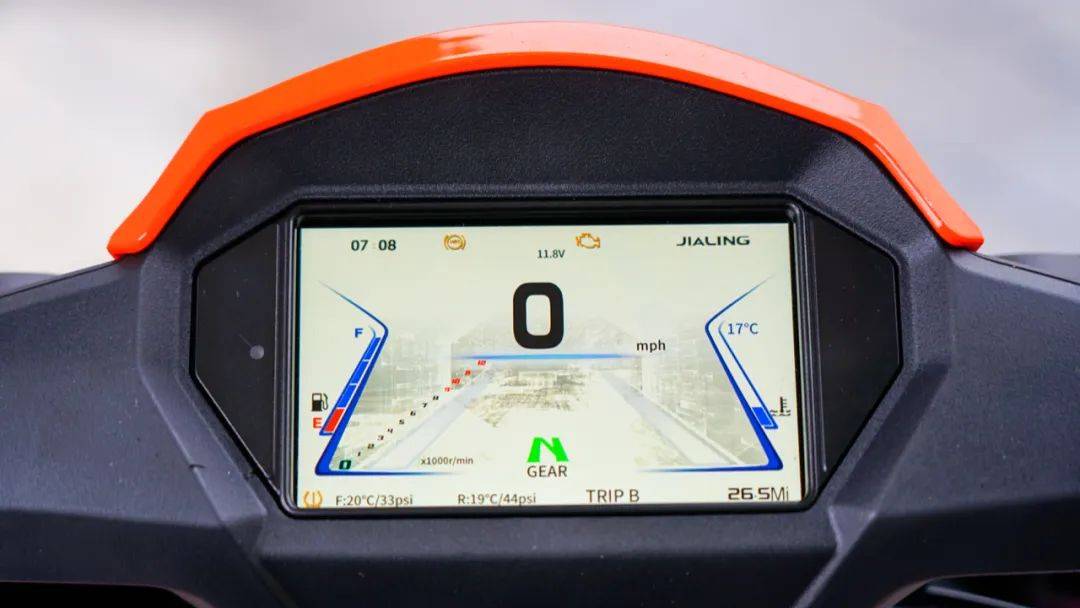 12680元起嘉陵CoCoSVR180运动弯梁售价公布​！同场CoCo机车品牌正式发布！(图16)