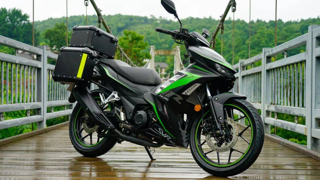 12680元起嘉陵CoCoSVR180运动弯梁售价公布​！同场CoCo机车品牌正式发布！(图27)