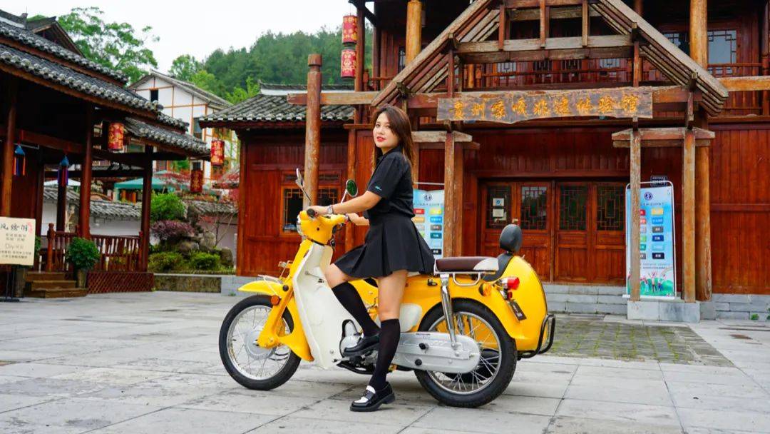 12680元起嘉陵CoCoSVR180运动弯梁售价公布​！同场CoCo机车品牌正式发布！(图44)