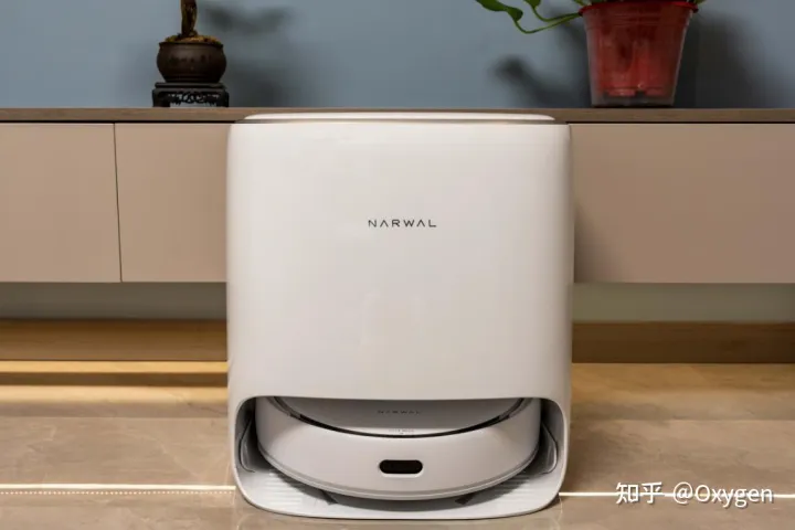 如何评价云鲸新发布的J3扫拖一体机，它的实际体验如何？有哪些亮点和升级？(图1)